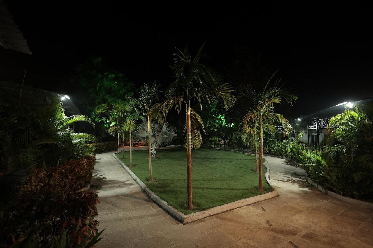 אליבג Elitehotels And Resorts Pvt Ltd מראה חיצוני תמונה