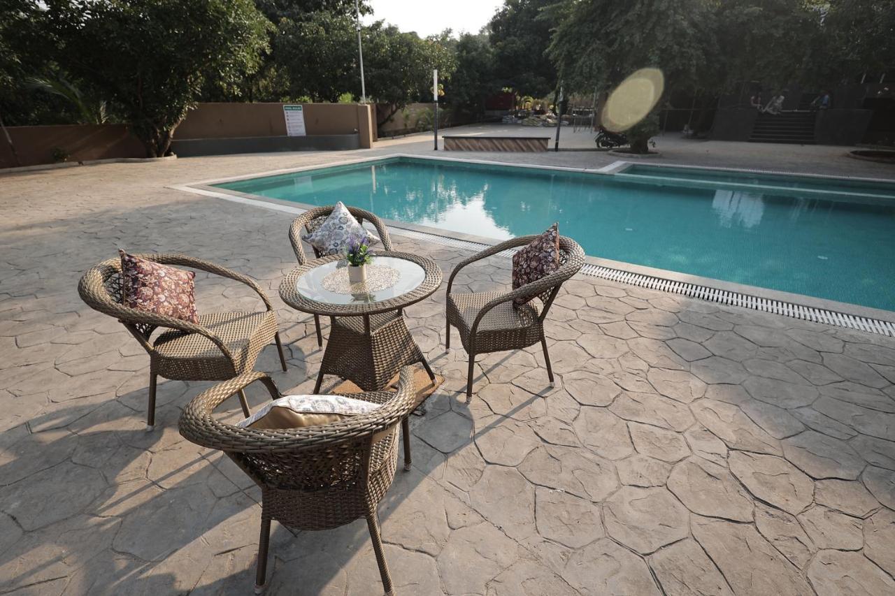 אליבג Elitehotels And Resorts Pvt Ltd מראה חיצוני תמונה